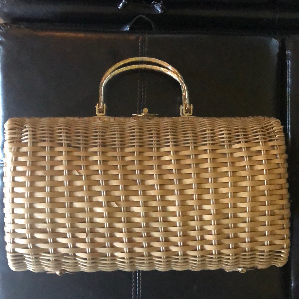 Vintage 1960’s Wicker Basket Bag